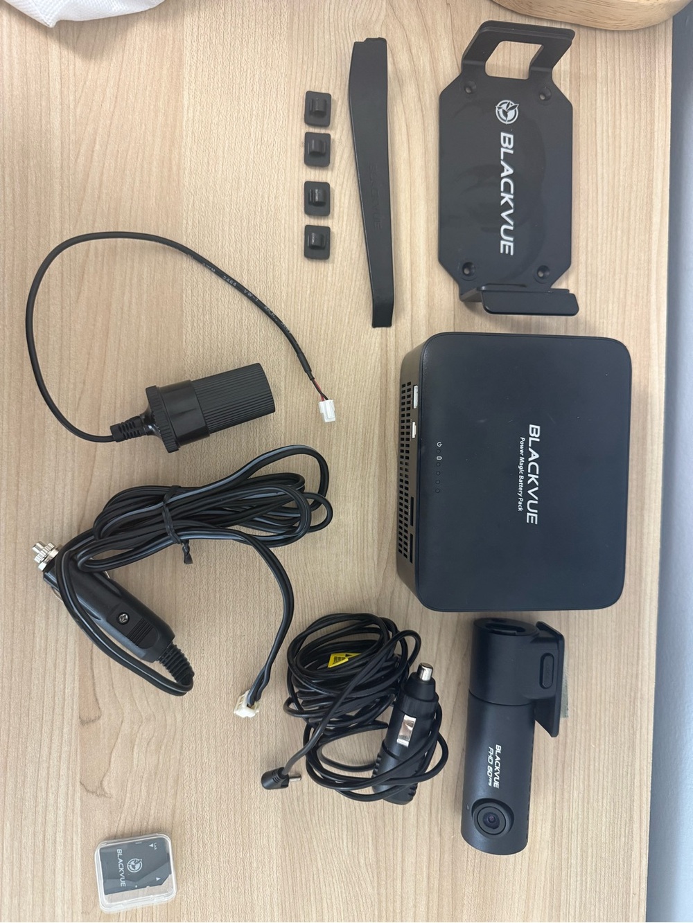 Blackvue DR590X-1CH dash cam with parking  battery pack